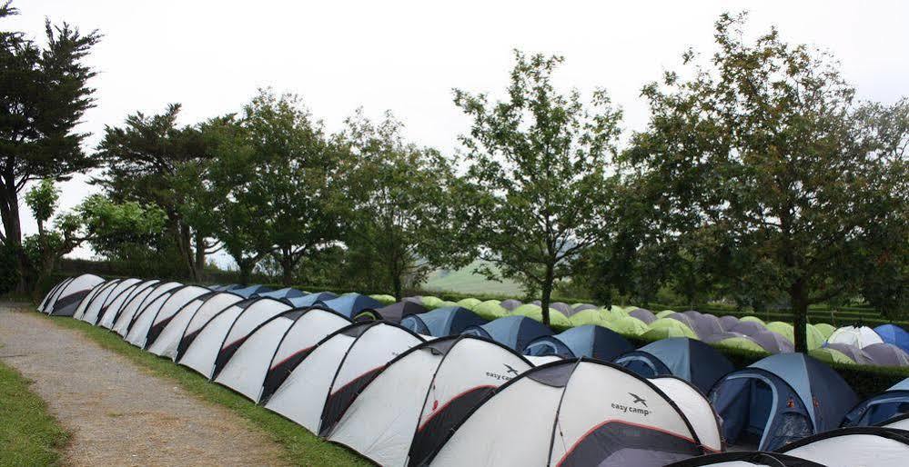 Pamplona Camping Hotel Aizoáin Exterior foto